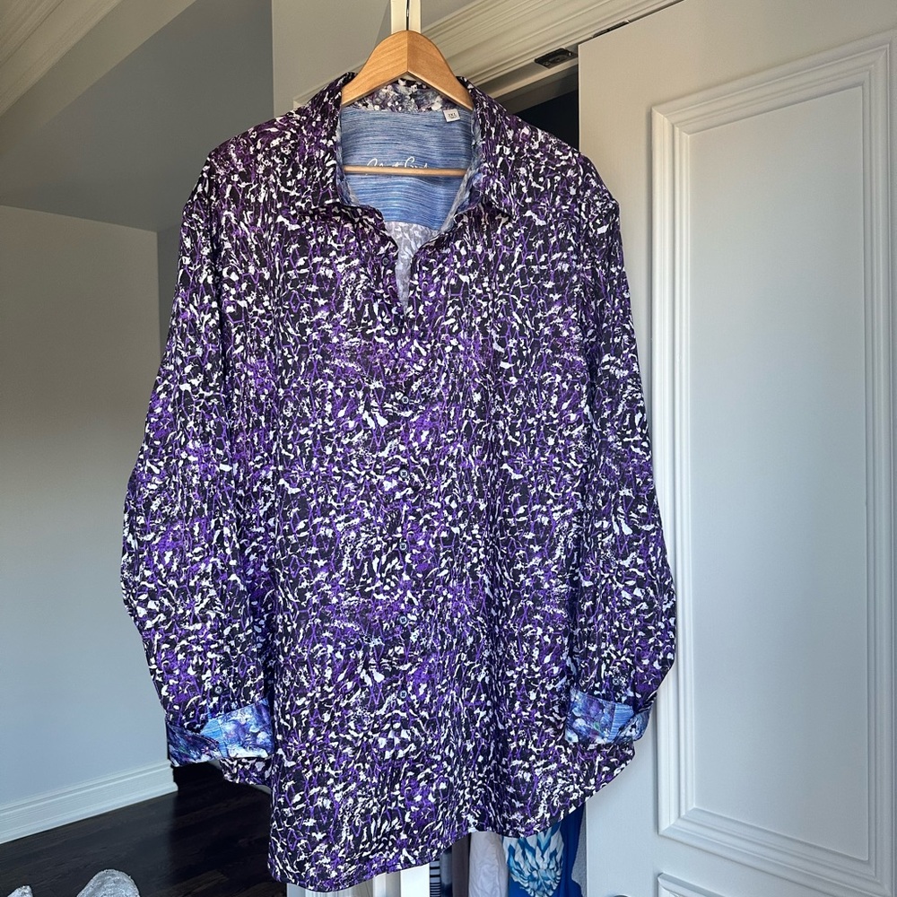Men’s  2 XL Robert Graham dress shirt